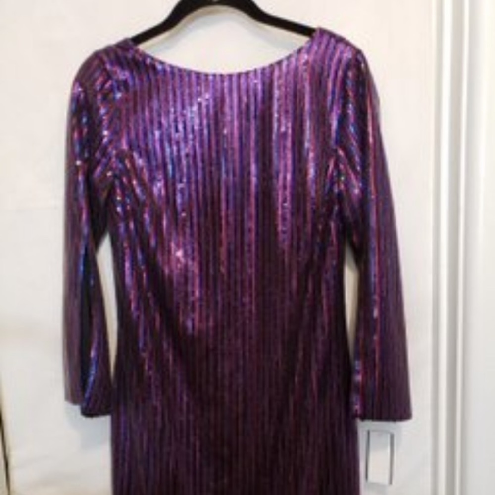 (Bonus Jewelry included ‼️‼️) Trina Turk Women's Gia Split Sleeve Sequin Dress - Picture 6 of 8